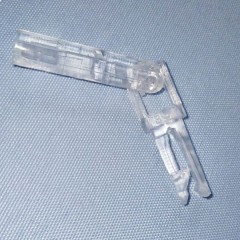 Клипса на вертикальные жалюзи для наклонных окон